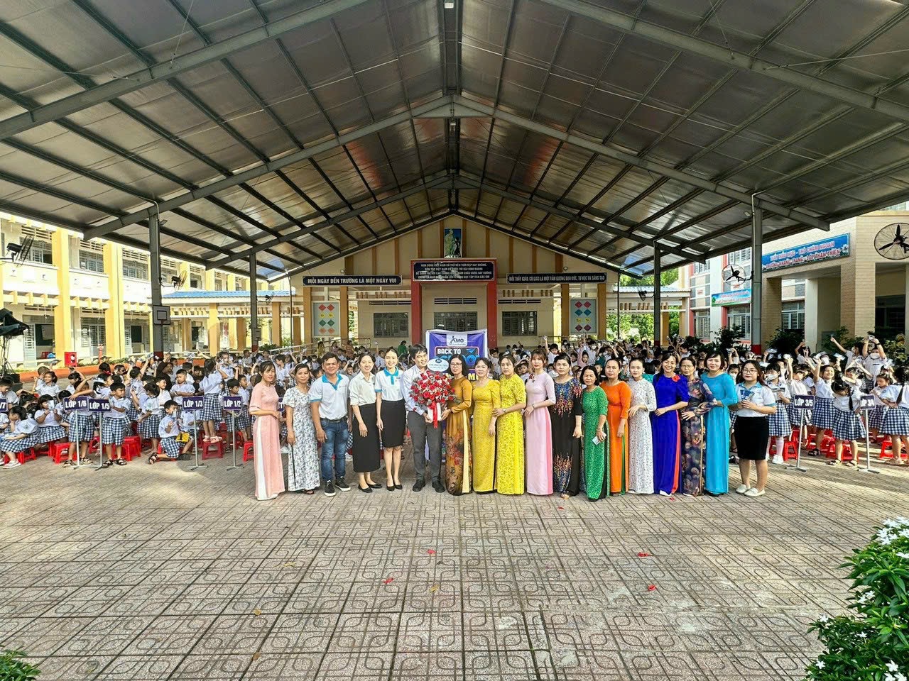 Hoạt động toàn trường Tiểu học Tập Phước