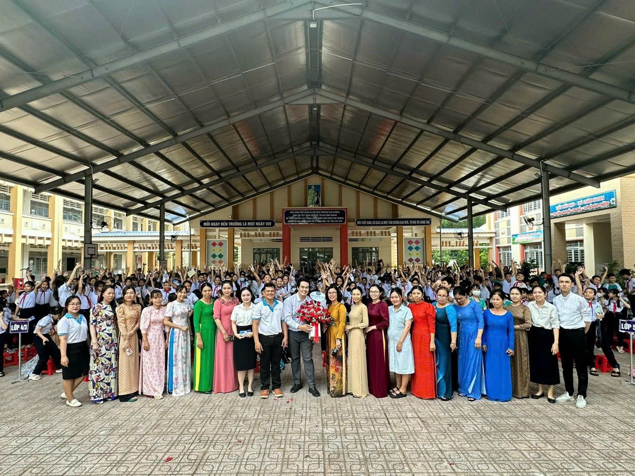 Hoạt động toàn trường Tiểu học Tập Phước